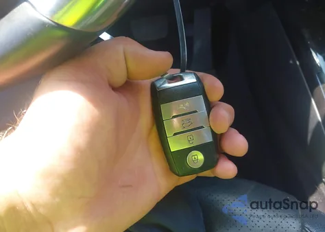 2017 Kia Sorento 3.3L Ex from USA, damaged, VIN 5XYPHDA55HG304276